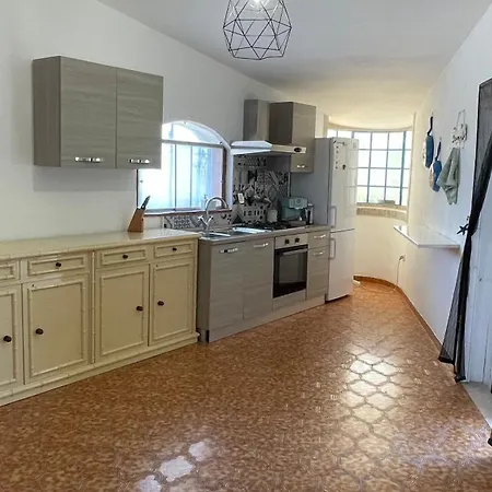 וילה La Torretta Di *